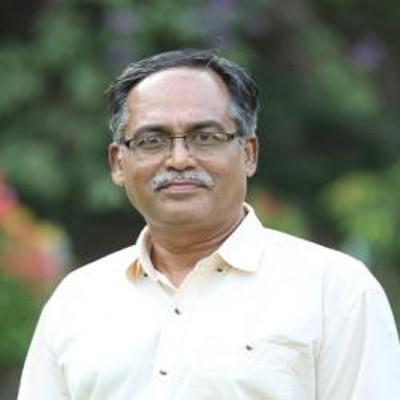 Prof Shireesh Kedare.jpg