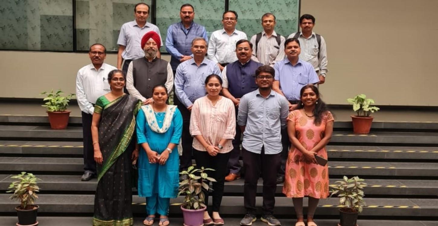 group-photo-of-iitb-faculty-coe-oge-staff-and-advisory-committee-members-from-psus-8th-april-2022.jpg